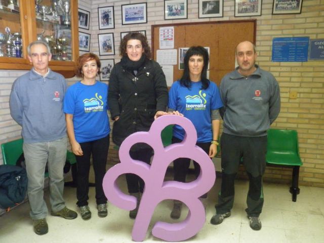 Igerilari%20eta%20txirrindulari%20elkarteak%20gugandik%20hasita